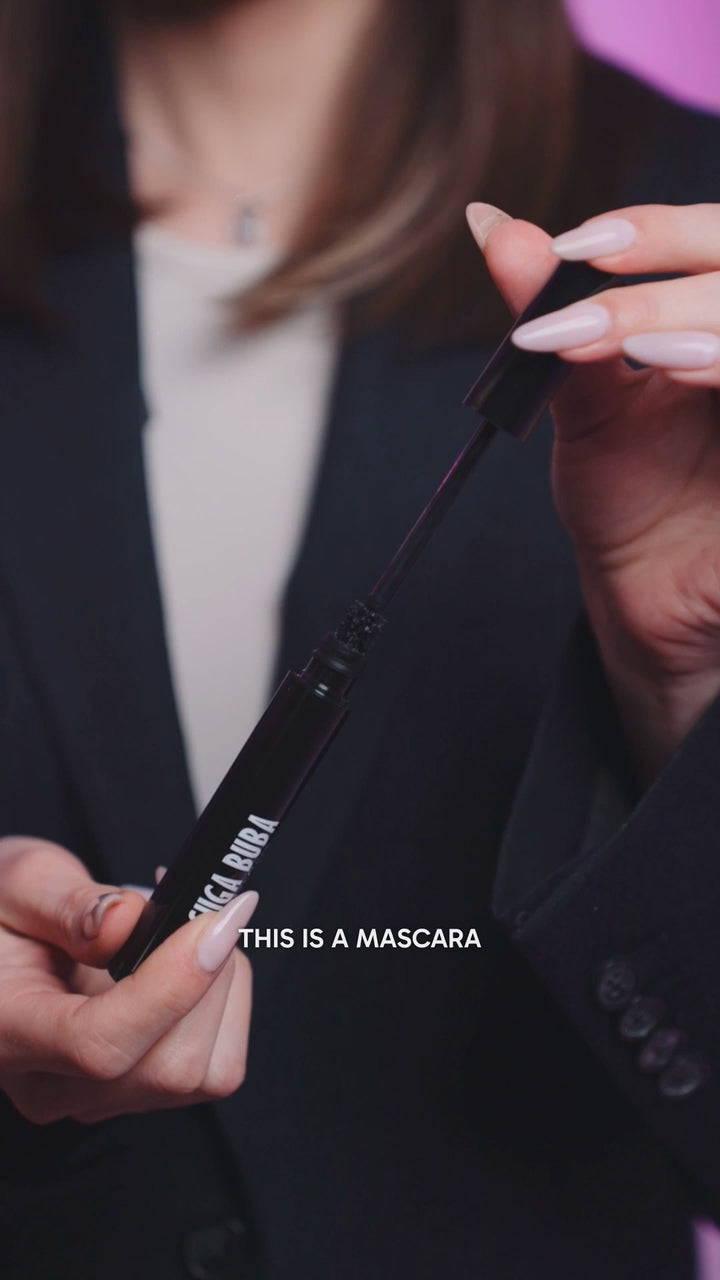 Цвети Василева позира с MasCare Спирала и серум за мигли 2 в 1 Cvety Vassileva with MasCare 2 in 1 Mascara and serum SkinCare Infused Makeup collection SUGA BUBA луксозна и натурална козметика